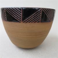 Hanne -96, keramik skål, brunlige nuancer.